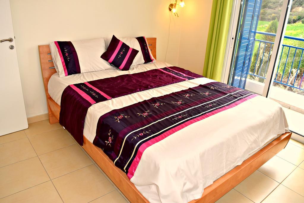 Latchi Beach Front Villa - Private Heated Pool - Amazing Uninterrupted Sea Views Polis Luaran gambar