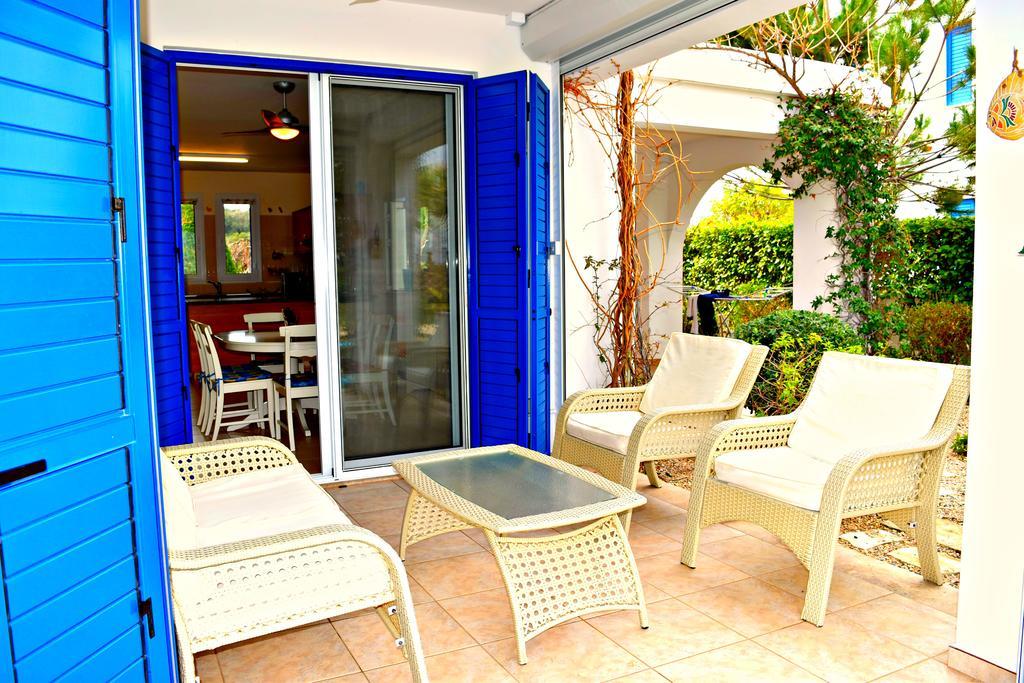 Latchi Beach Front Villa - Private Heated Pool - Amazing Uninterrupted Sea Views Polis Luaran gambar