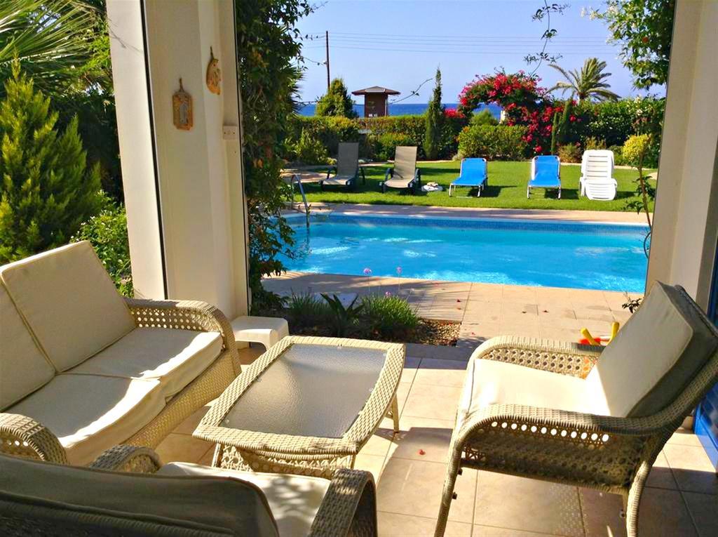 Latchi Beach Front Villa - Private Heated Pool - Amazing Uninterrupted Sea Views Polis Luaran gambar