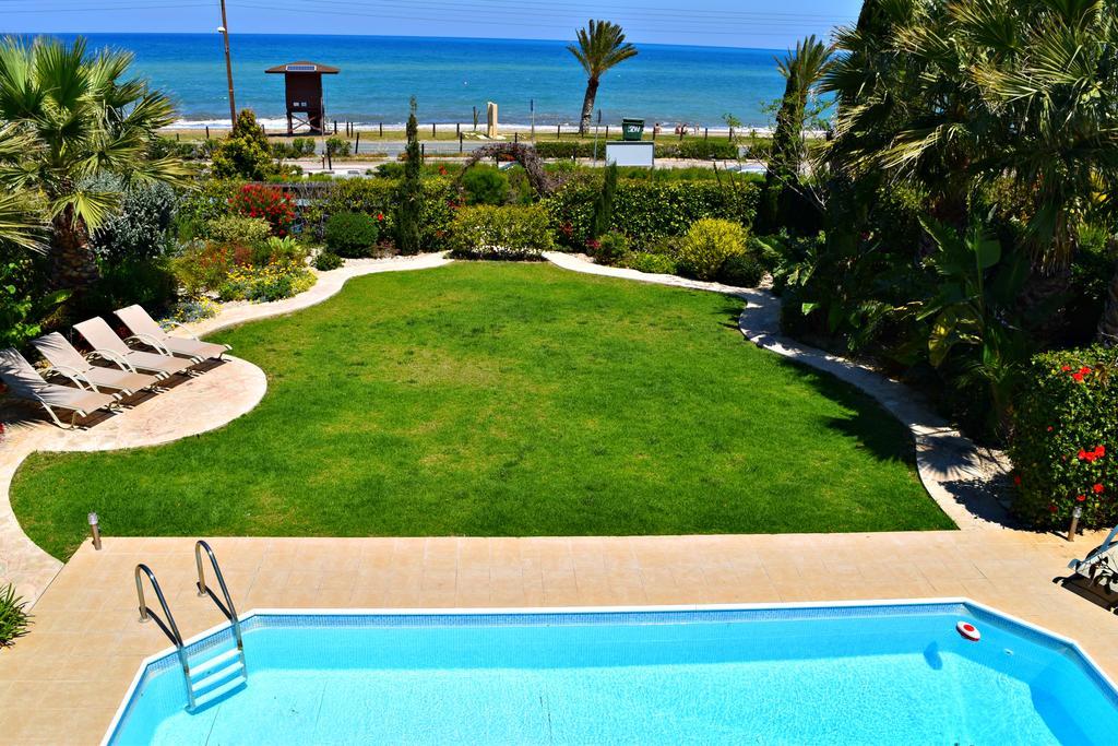 Latchi Beach Front Villa - Private Heated Pool - Amazing Uninterrupted Sea Views Polis Luaran gambar